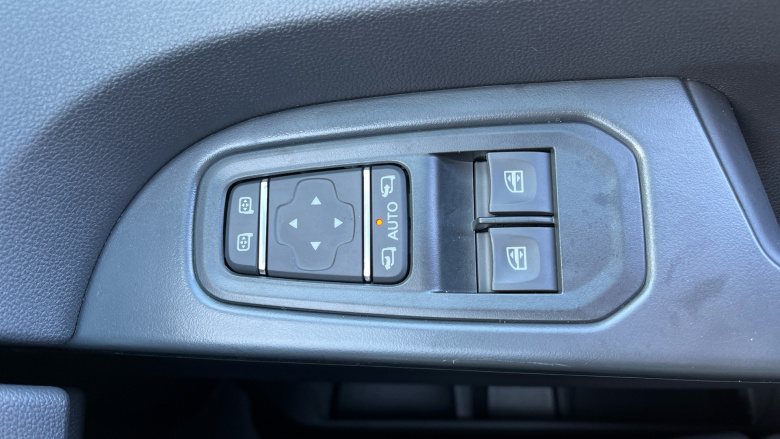 Renault Trafic Swb Diesel SL30 Blue dCi 150 Extra [Safety] Van